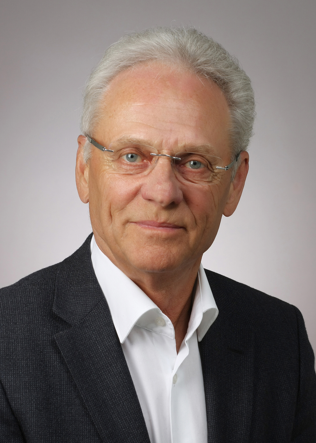 Eduard Ebel : Dipl.-Ing. (FH) - Kalkulator